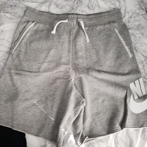 Size L Nike gray sweatshorts